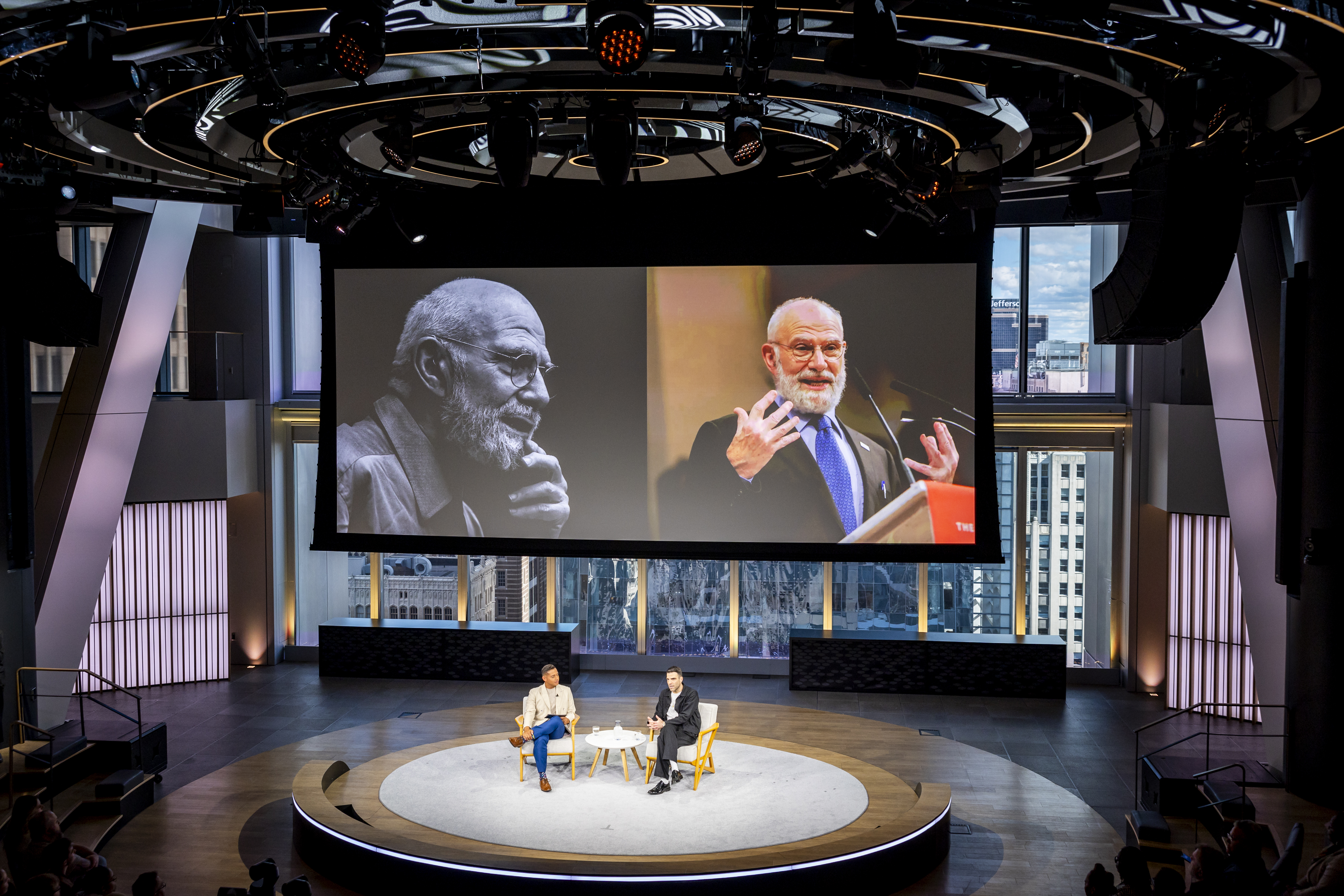Forum Experiences — speaker on stage