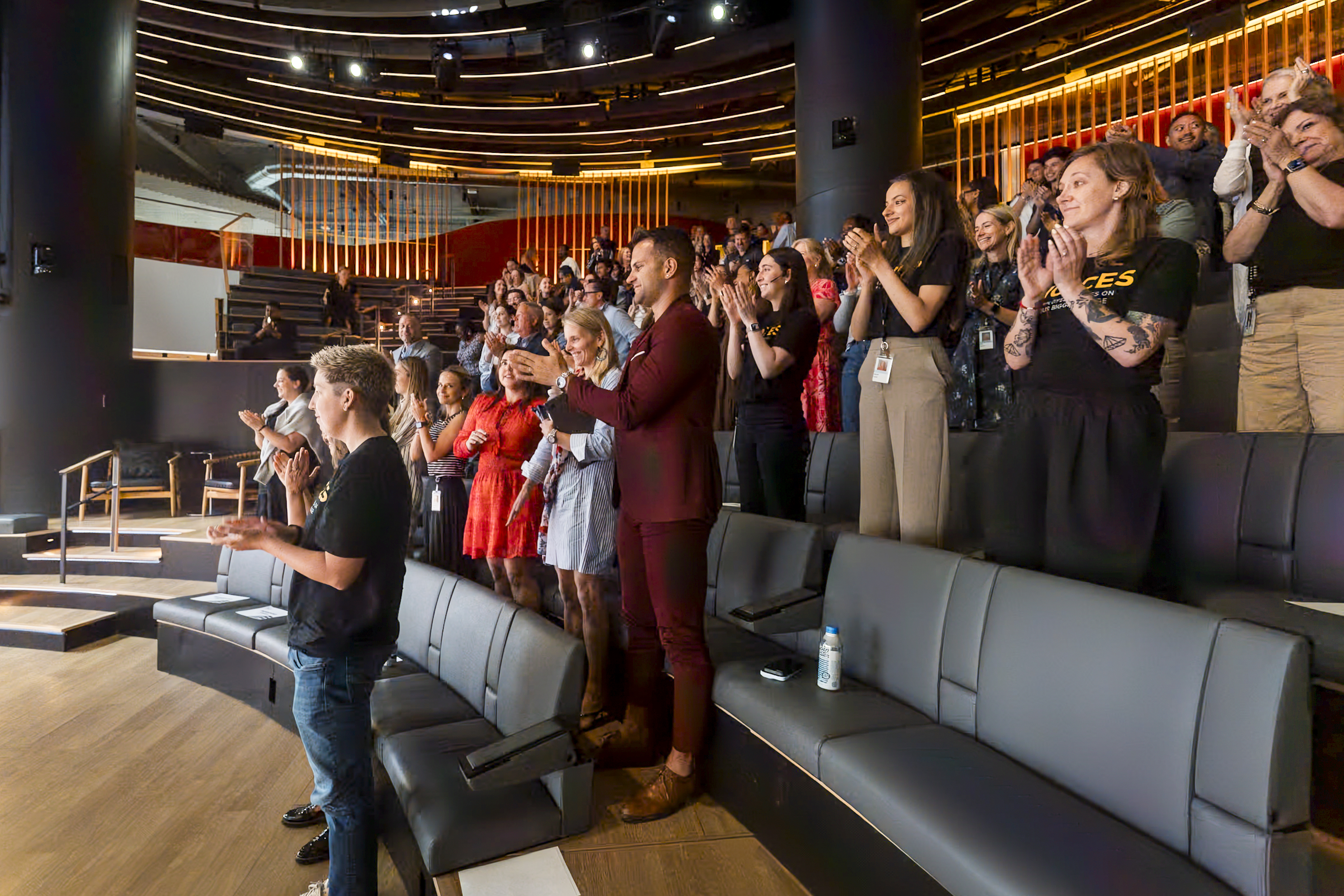 Standing ovation at Forum